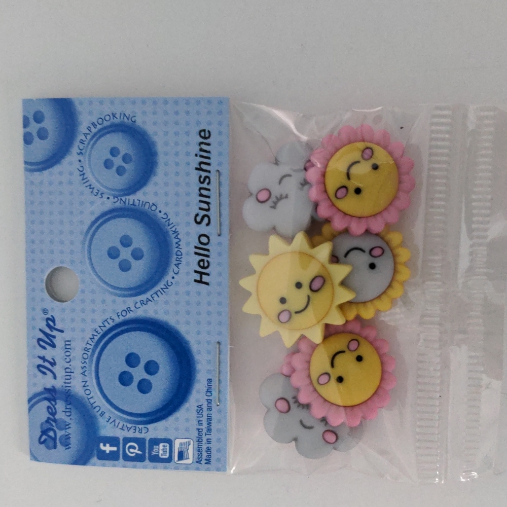 Variety of Buttons - Picture 3 of 8